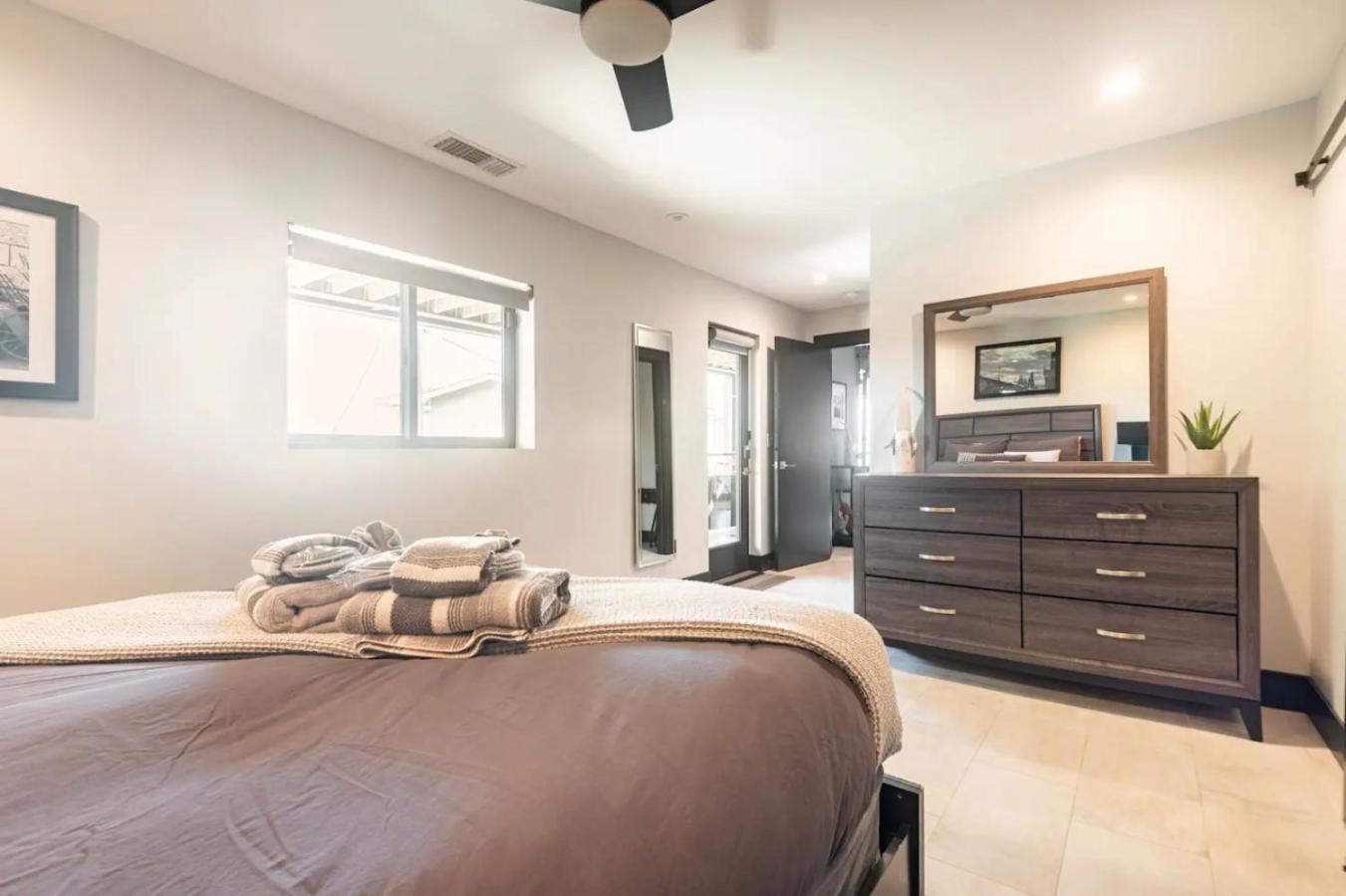 Contemporary Ocean Sunset Views With Firepit Pt Loma Close To Plnu San Diego Extérieur photo